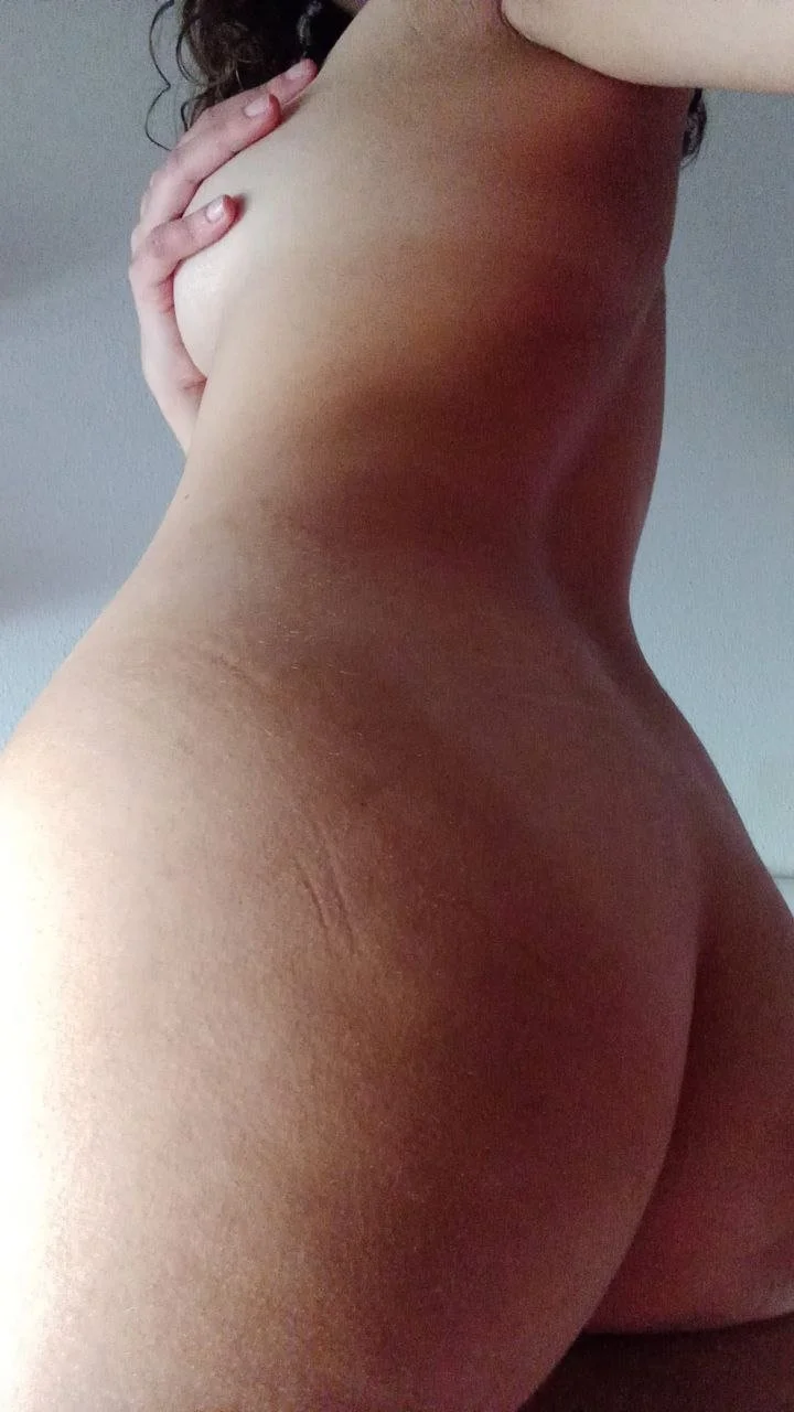 Que Rica la Puta Angela Pinar entregada por el novio image 36