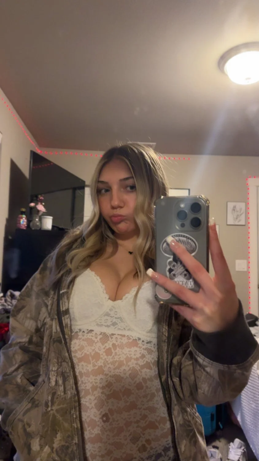 College blonde emie leak image 11