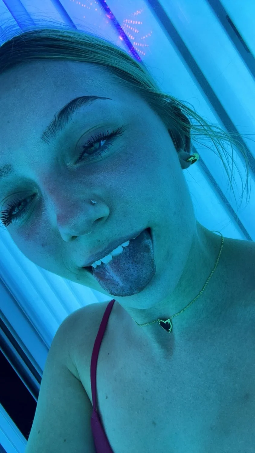 College blonde emie leak image 4