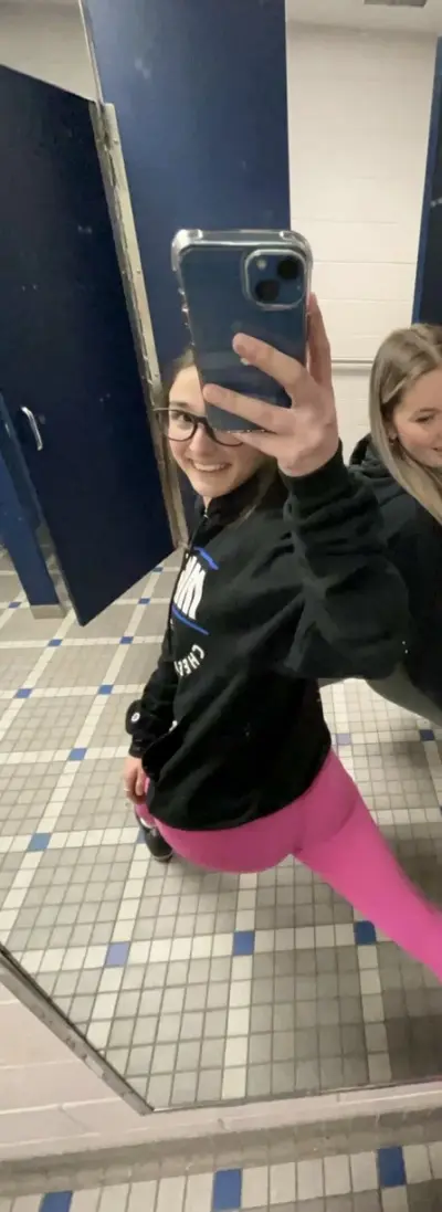 Thick ass snowbunny😣 cover image