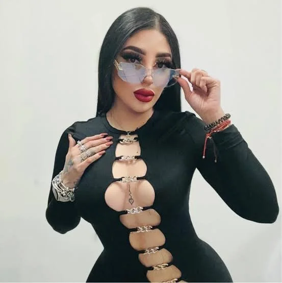 Bellakath buenísima influencer y cantante mexicana mostrando todo parte 2 image 21