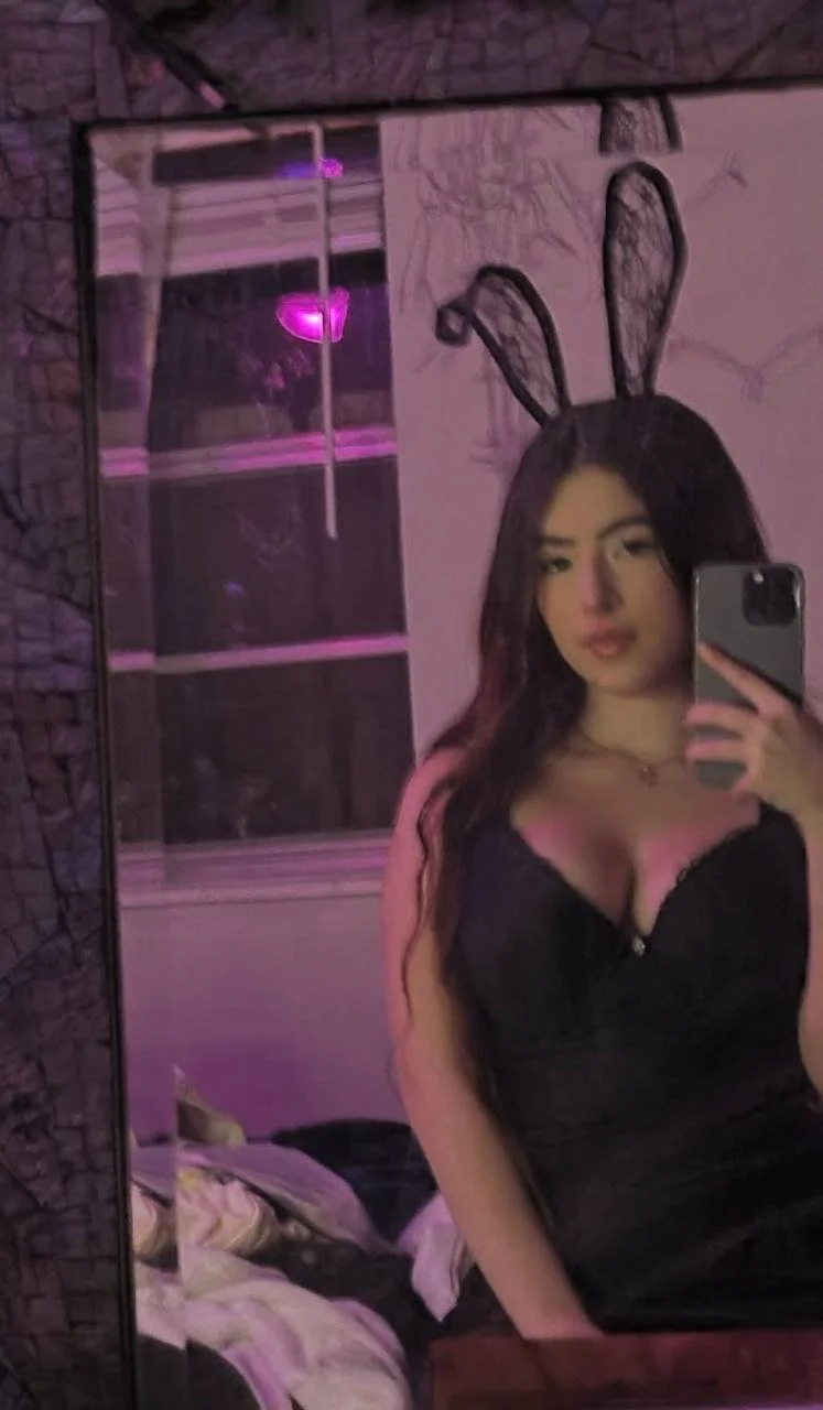 19yo slut submitted image 8