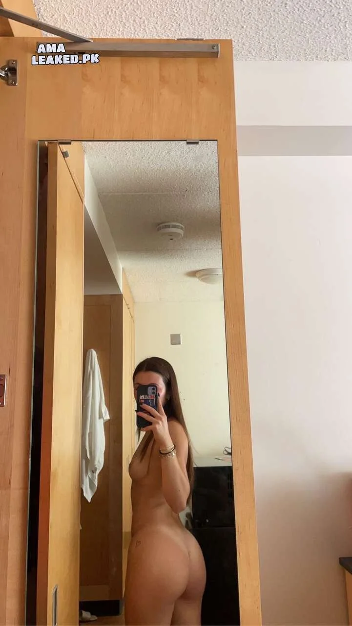 College Freshman TikTok Slut’s LEAKED NUDES!!! 🔥🤤 FUCK! Save & Share while you can!!! What a whore image 7