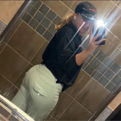 Single mom with fat ass Trinity cover image