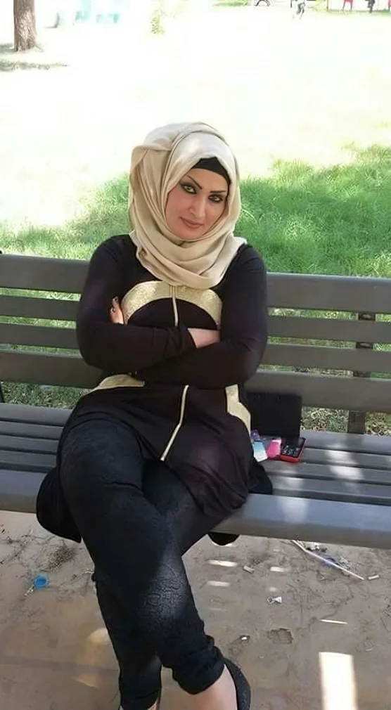Hijabi Muslimah image 2
