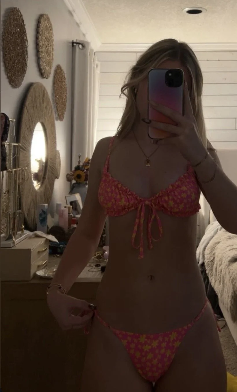 Sexy blonde teen with ass image 12