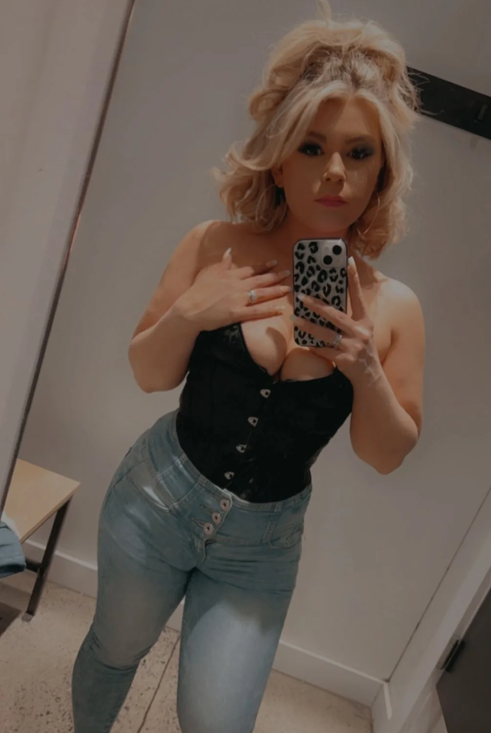 Blonde Hotwife Shared image 15
