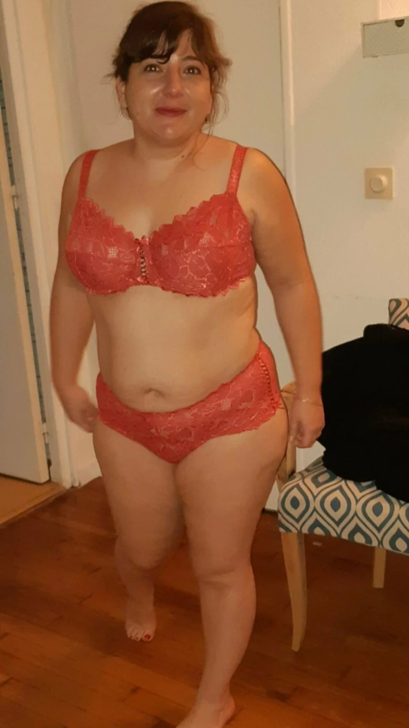 Cute wife lost bet image 6