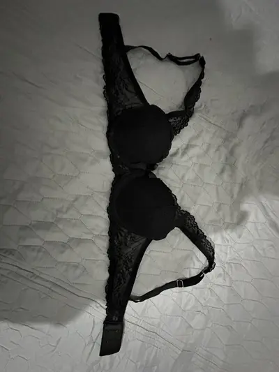 Bra de mi hermana cover image