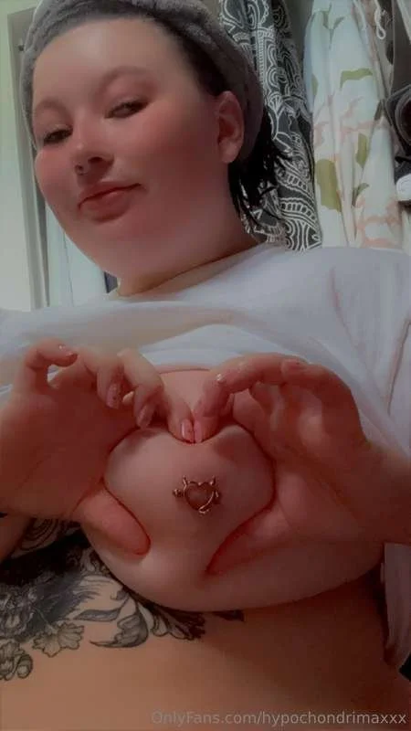 The Alt Goth TikTok Creator That Went Viral While Filming At Work image 29