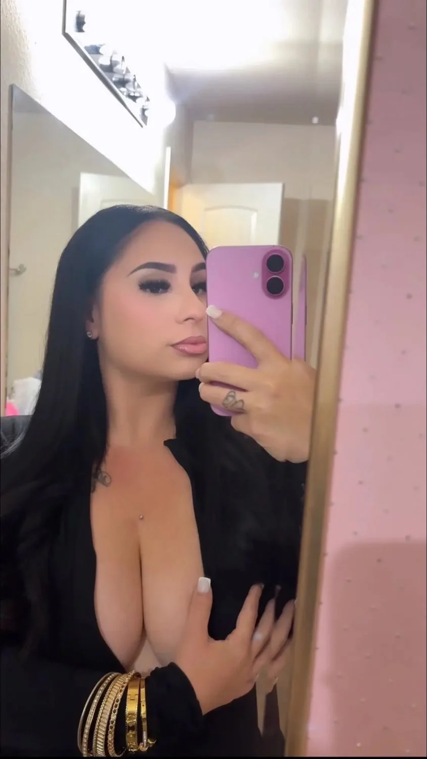 Latina Baddie Milf image 4