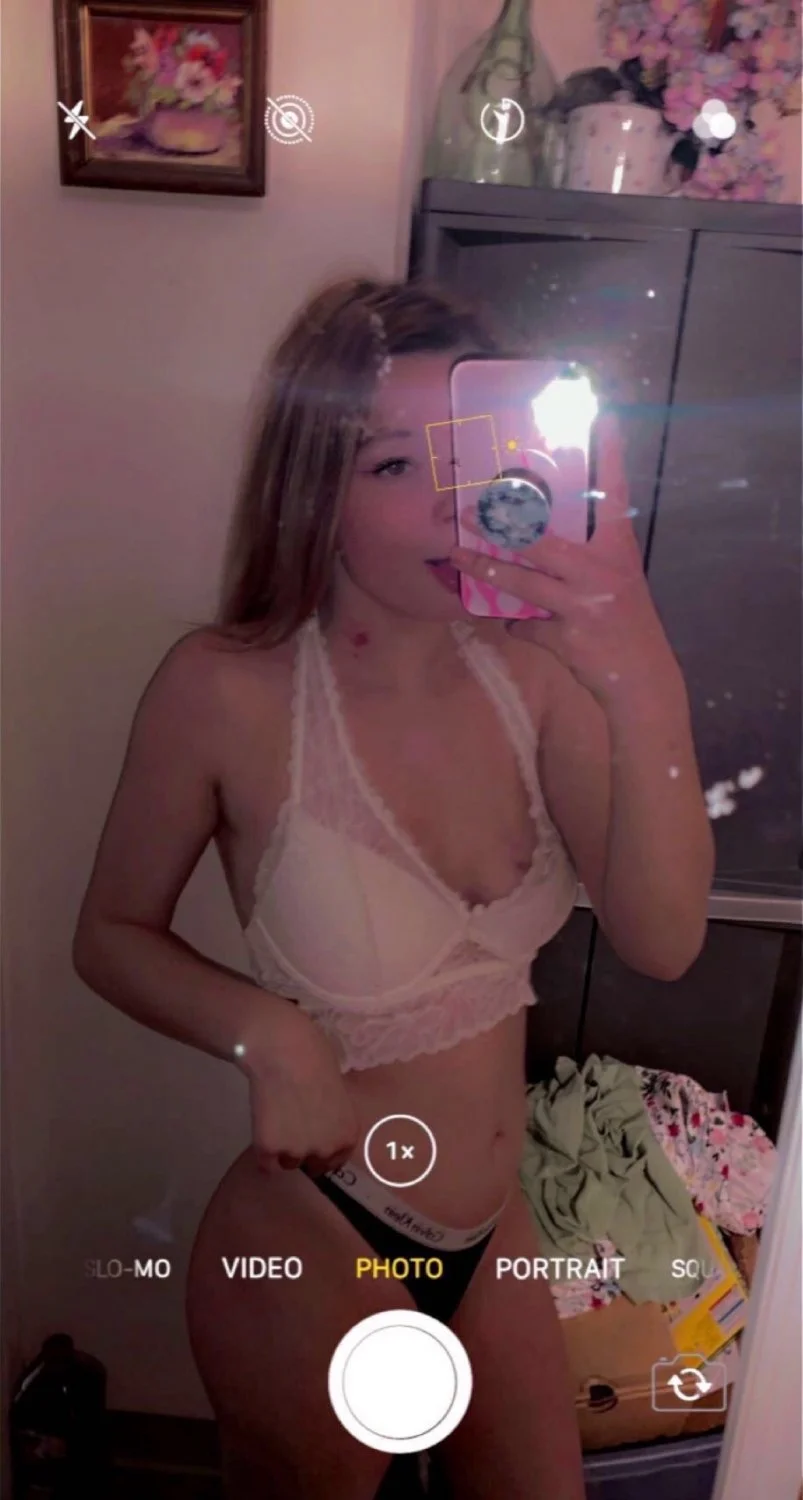 Whore Sadie image 5