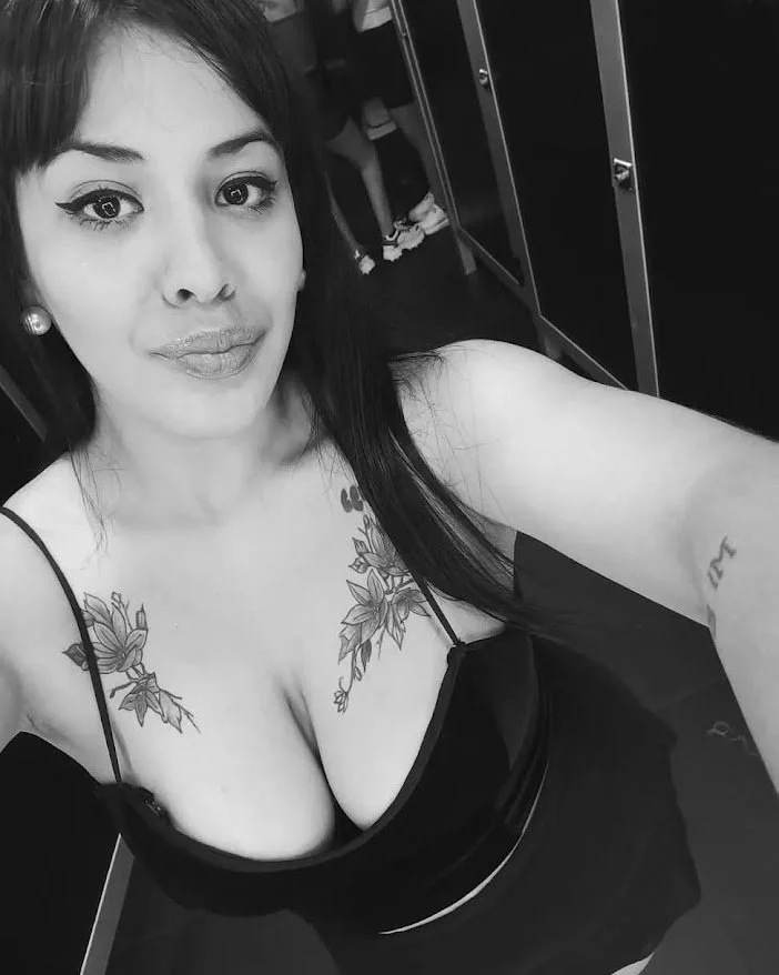 Rollinga Cara de Putita Tetas Hermosas image 7