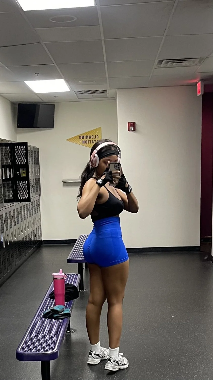 Ebony Webslut Naja image 6