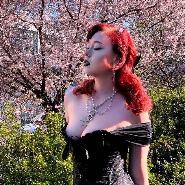 Katya's goth slut sister Ksenia image 7