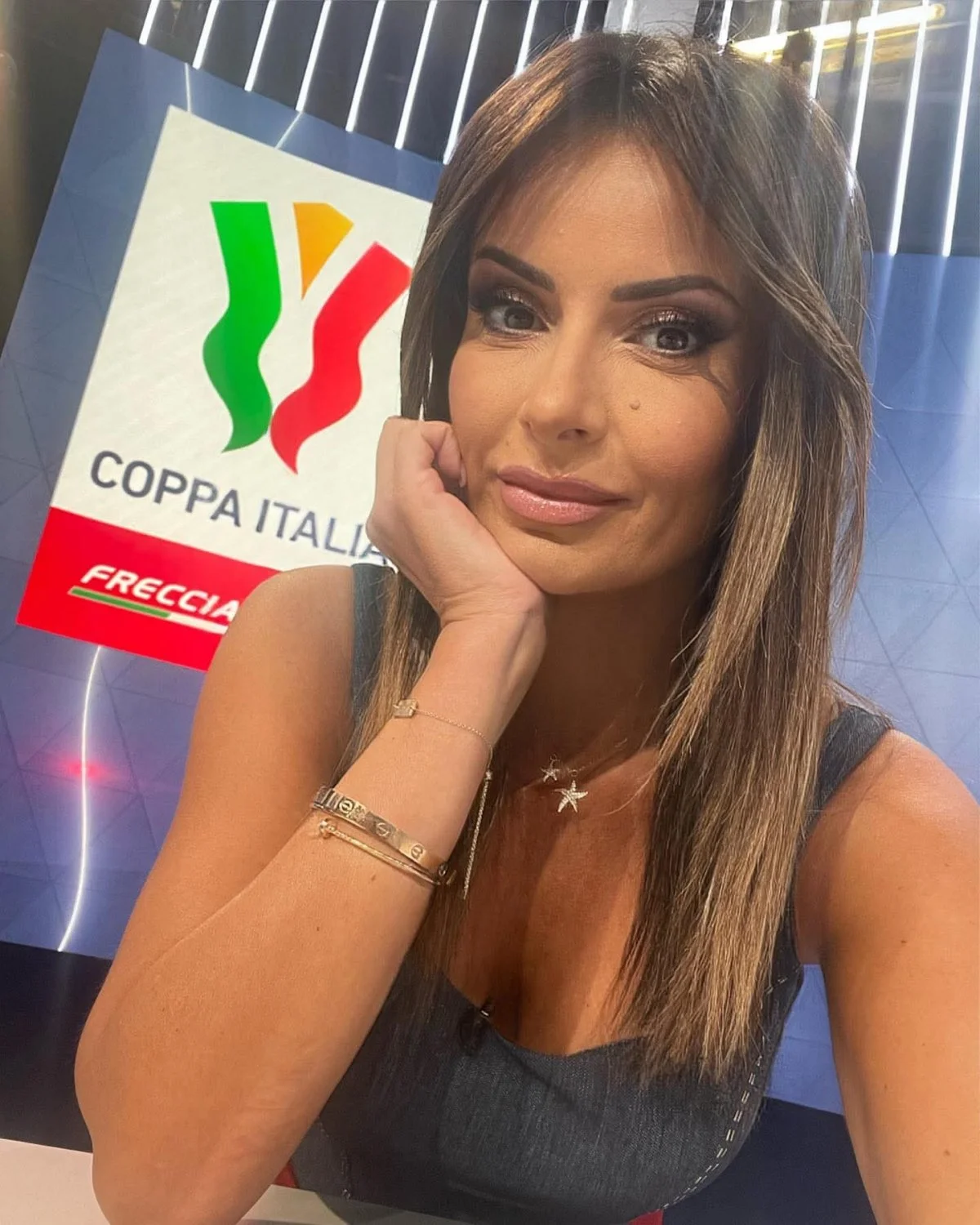 Monica Bertini hot italian journalist image 7