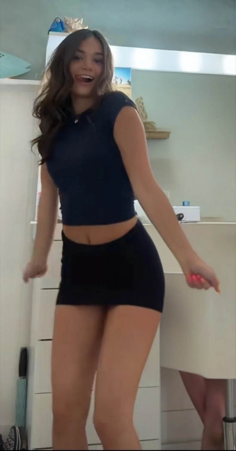 Irl LIV good little brunetye image 6