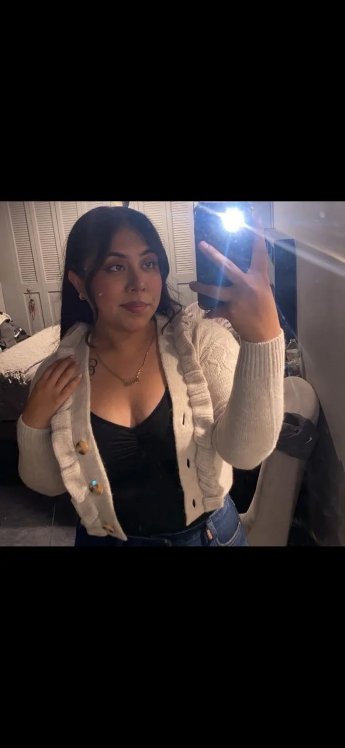 Chicago Latina Isabel shared main image
