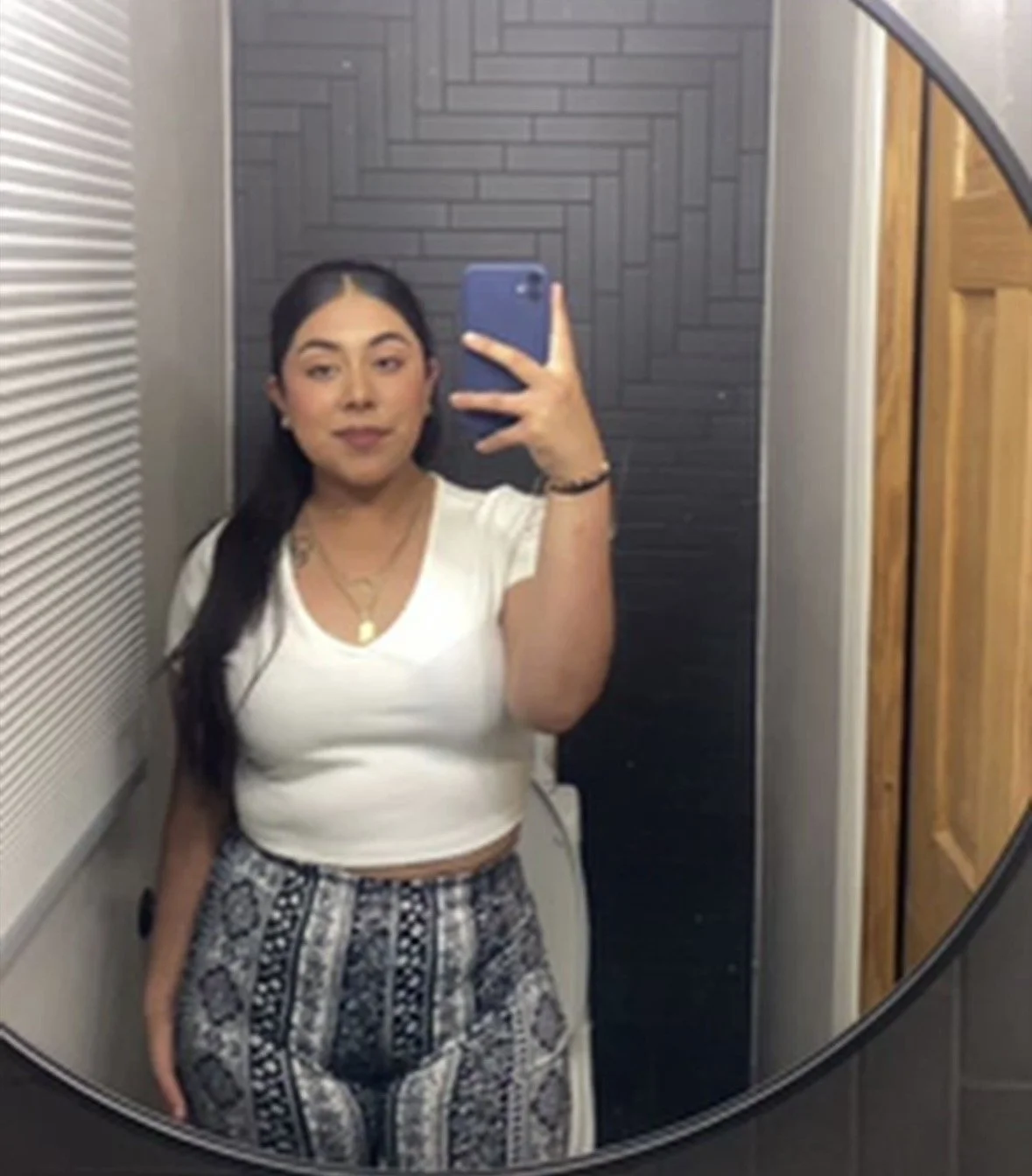 Chicago Latina Isabel shared image 3