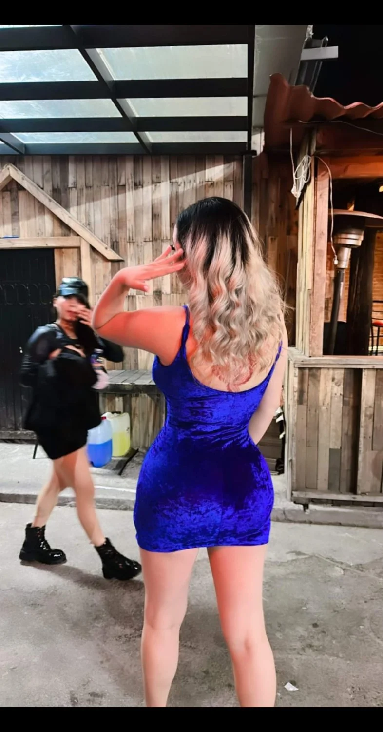 Yazbeth Escobar image 29