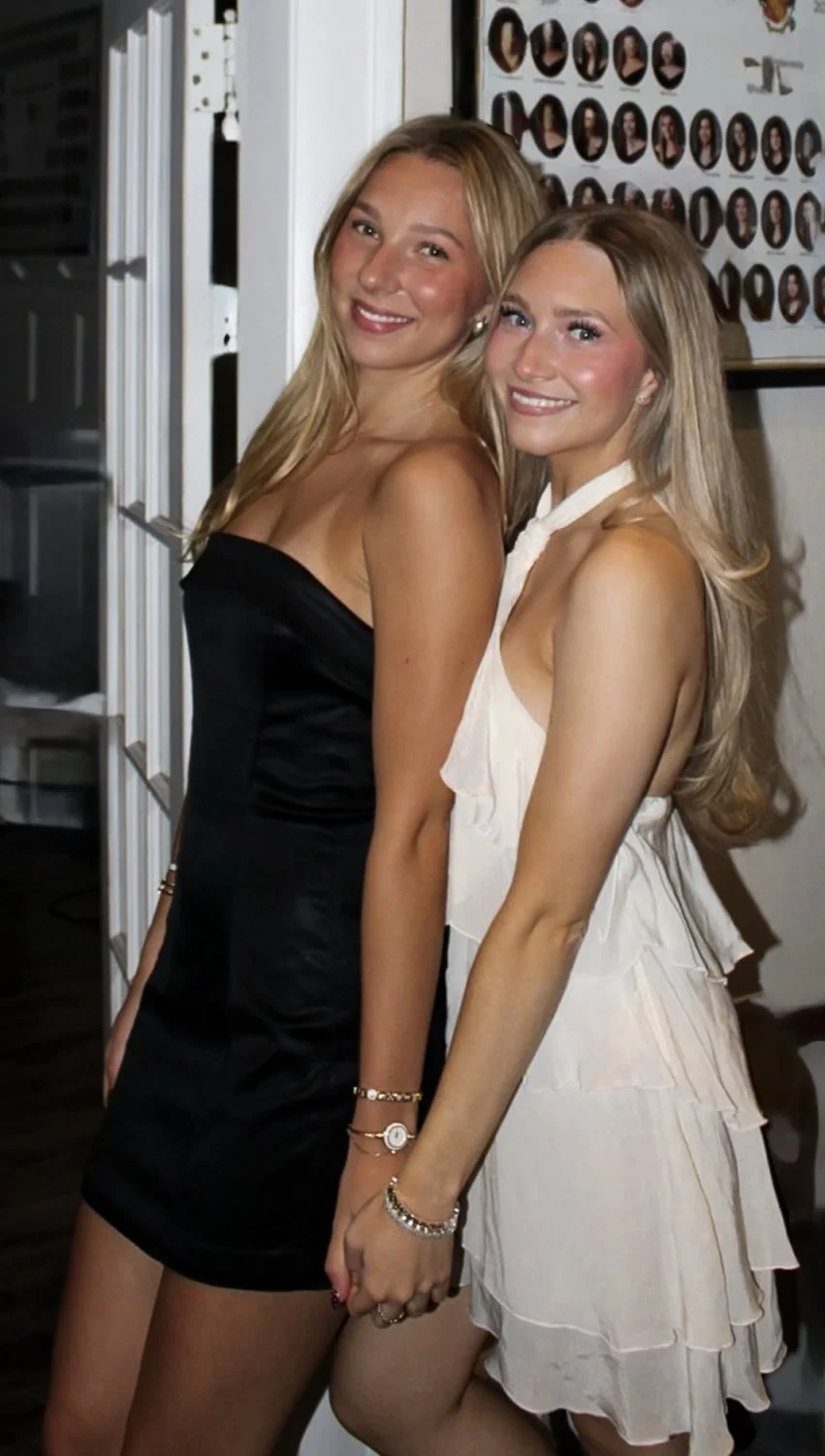 ANITA. Blonde University Student in London Ontario image 9