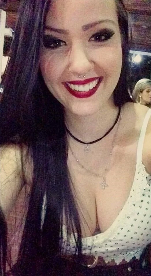 magrinha branquinha caiu na net image 4