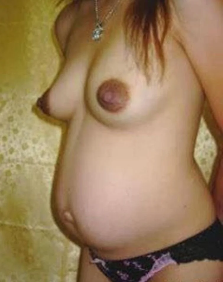 妊婦だ！妊婦だ！ボテ腹だぁ！もう産まれてんだろうなぁ？次世代のエロ男女が😁 image 11
