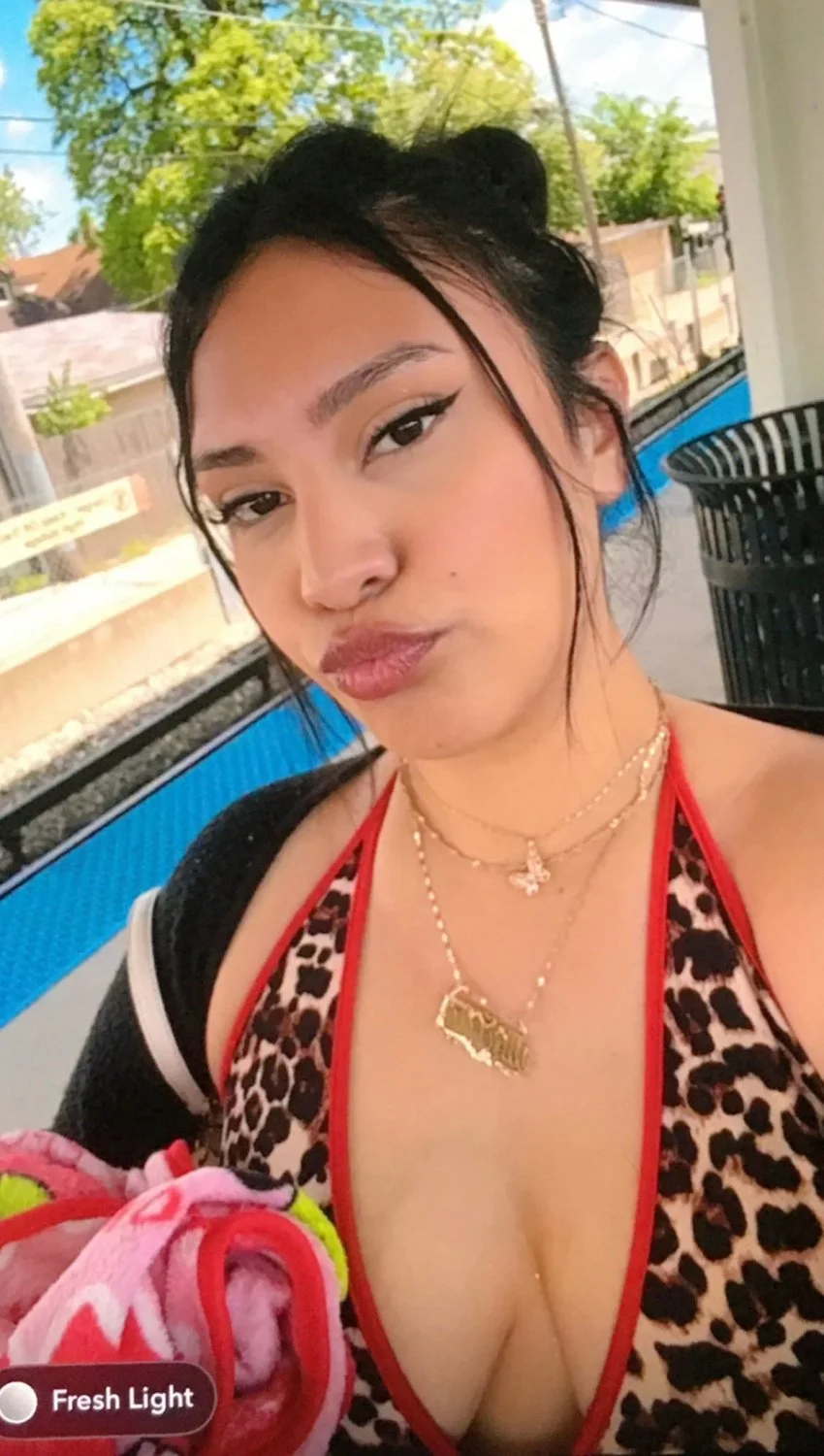 Chicago Latina thot anything on her image 2