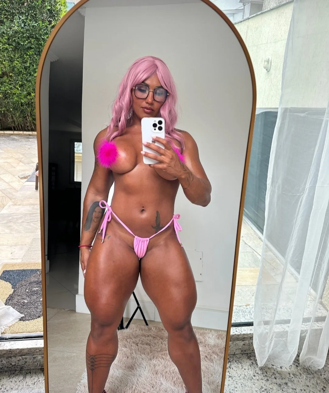 Pink main image