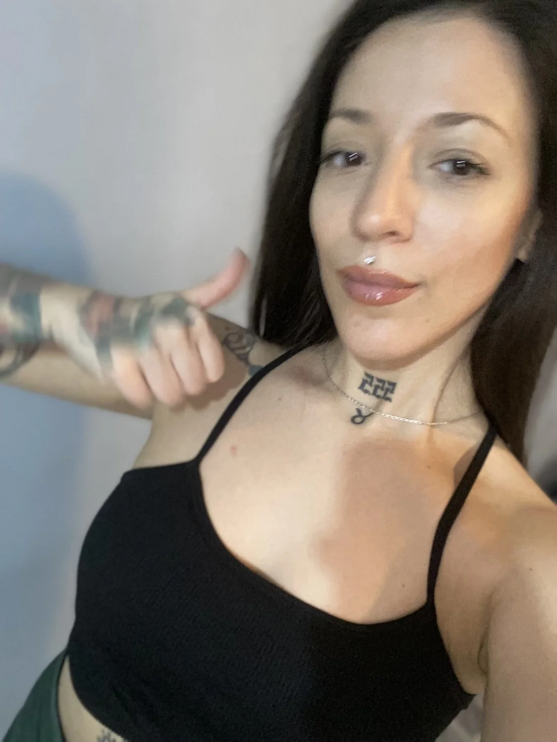 I’ll use every part of my body to lure you in. DM me image 2