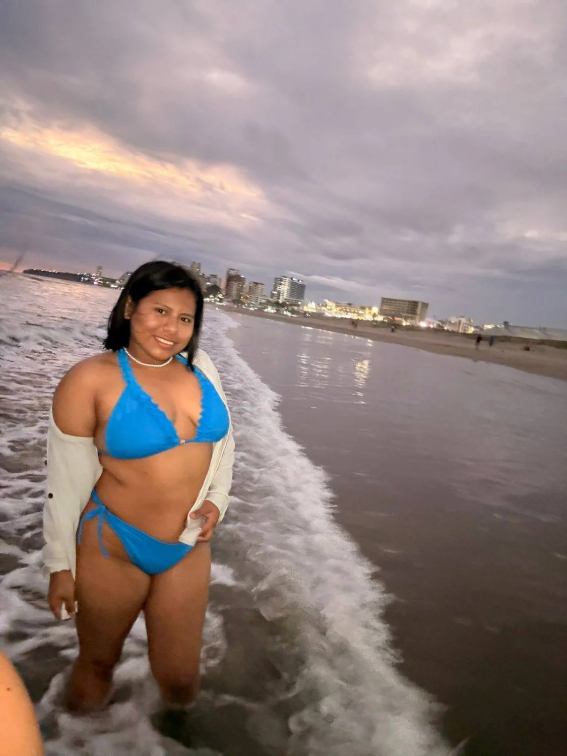 TANIA SAEZ SEXY image 16