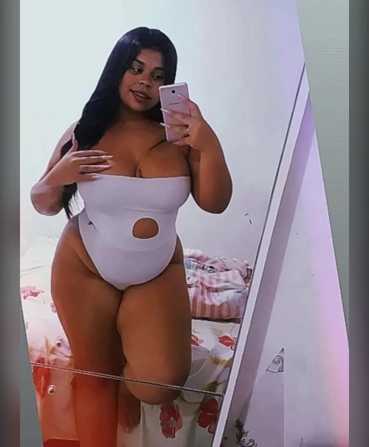 Seguidor vaza amiga gordinha bem gostosa (Atualizei) main image