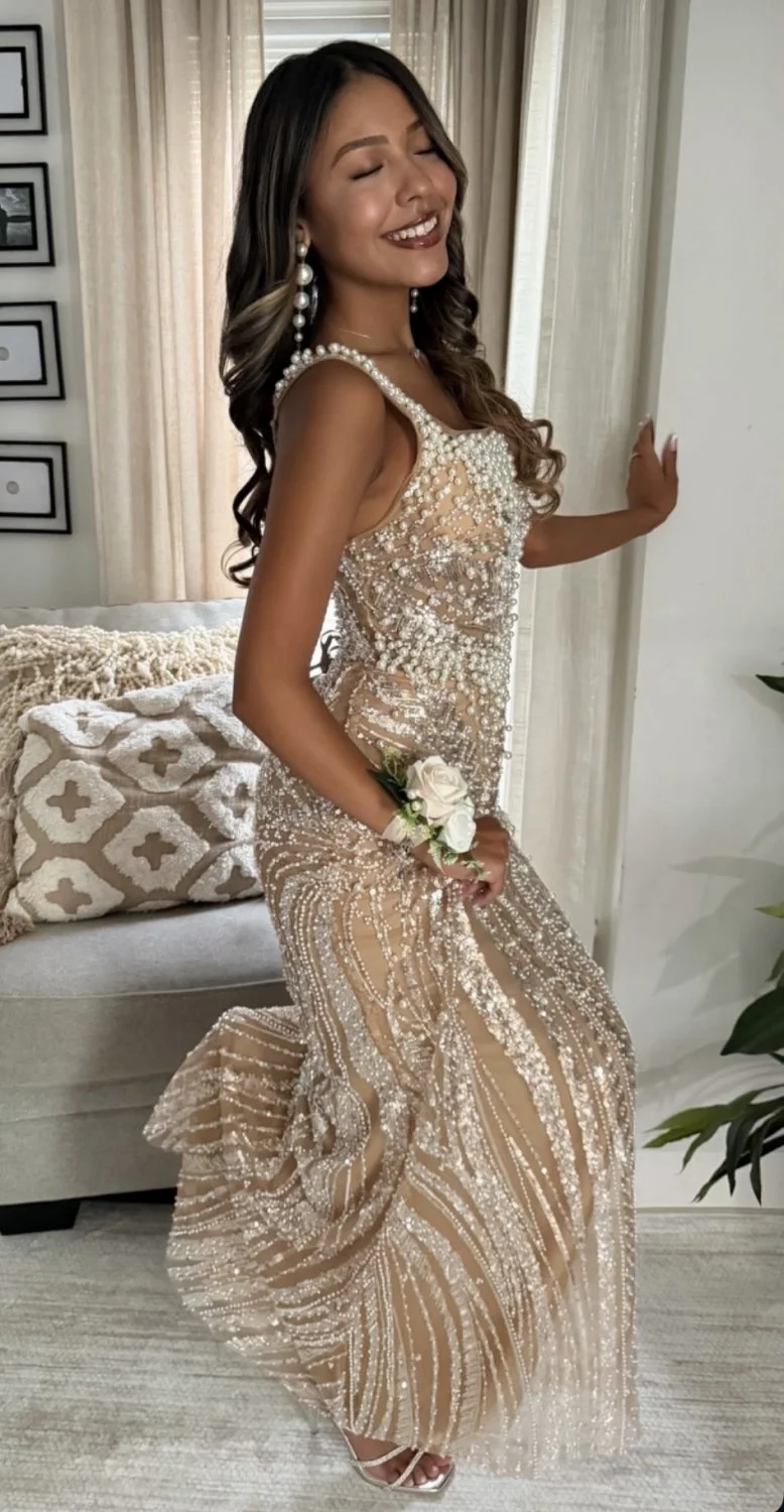 Can someone trib my hot latina irl? image 7