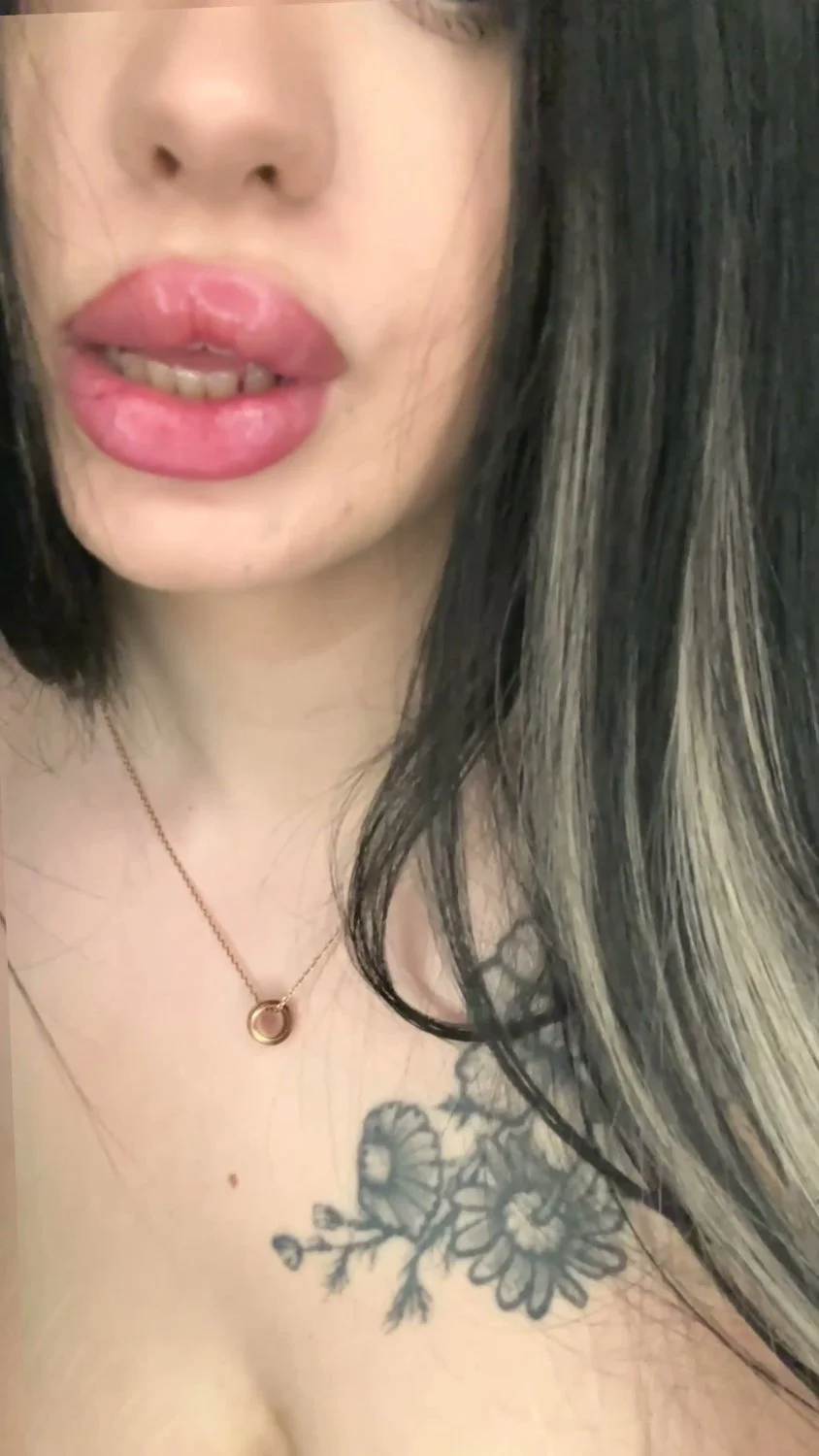 🔞 perky tits busty slut orgasming shaved pussy nude 🍑💦 OF image 5