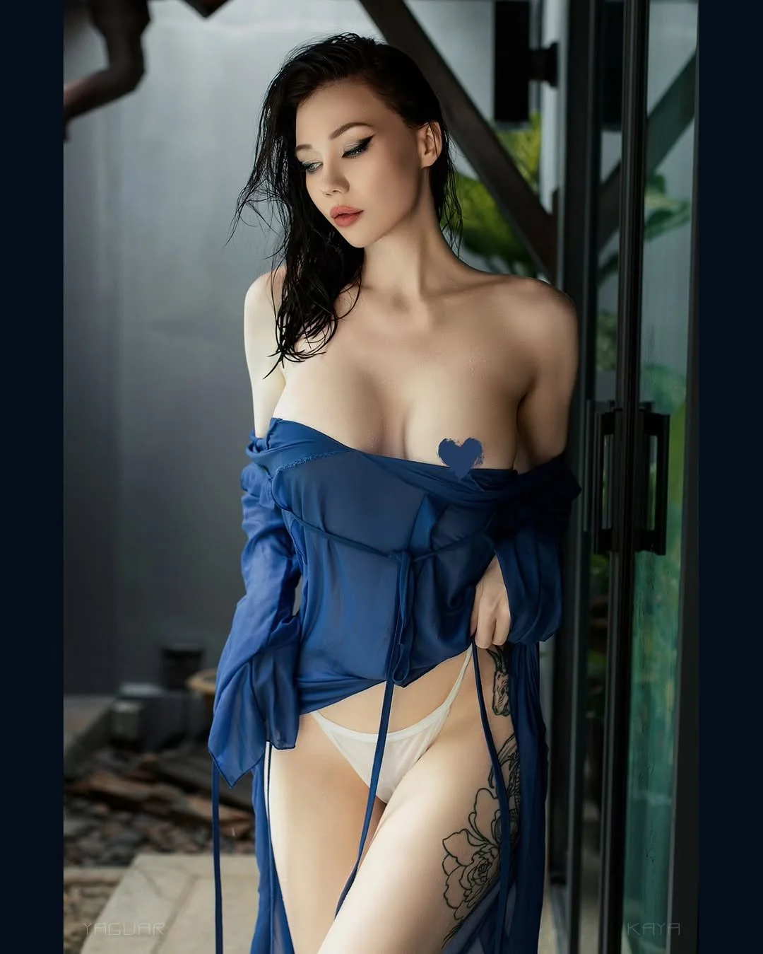World Class Cosplay Model being Beautiful and Cool, as they do 😇🙏 image 12