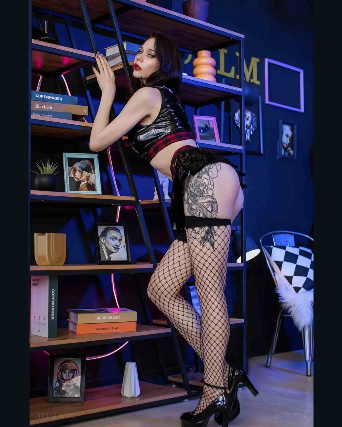 World Class Cosplay Model being Beautiful and Cool, as they do 😇🙏 image 15