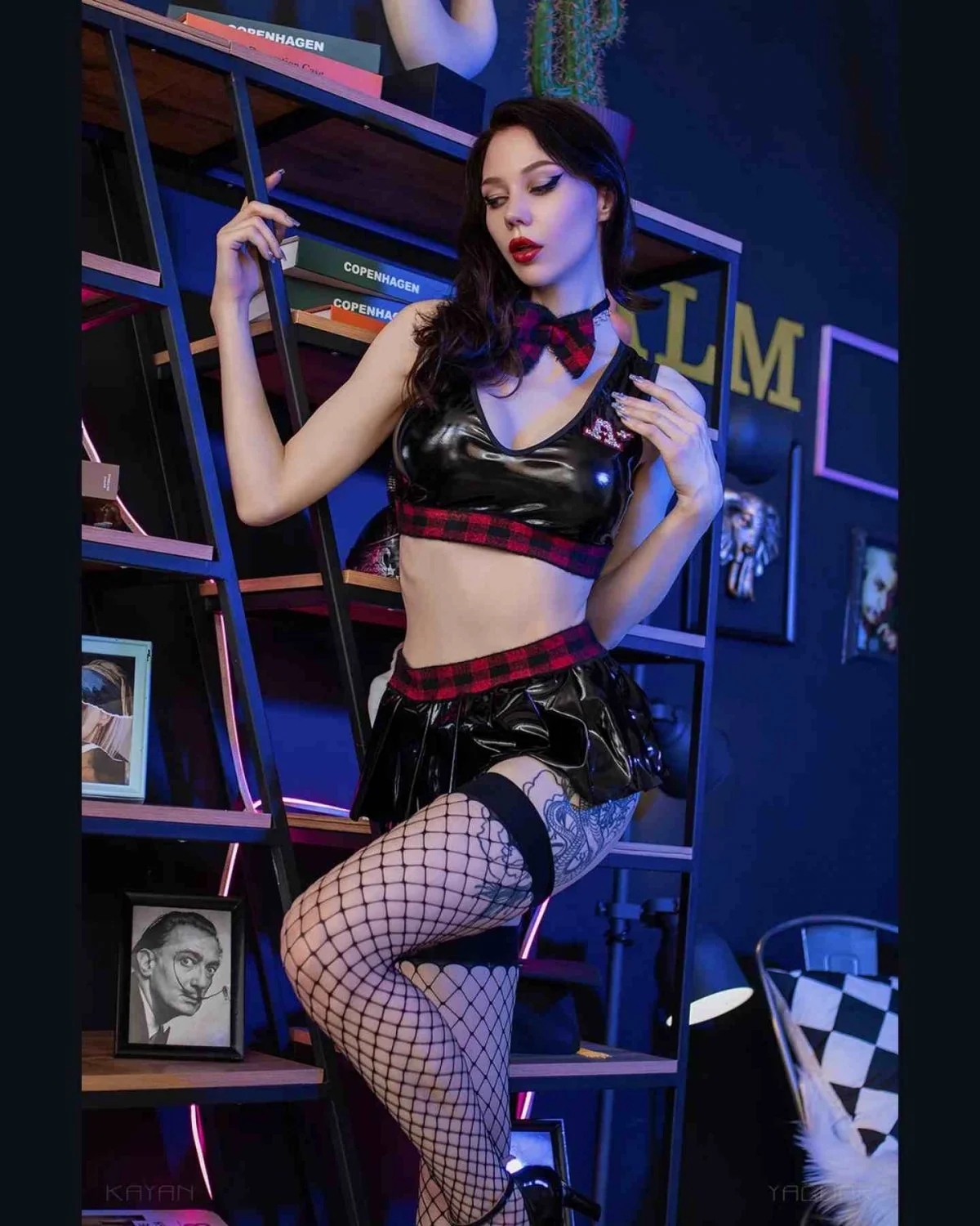 World Class Cosplay Model being Beautiful and Cool, as they do 😇🙏 image 19