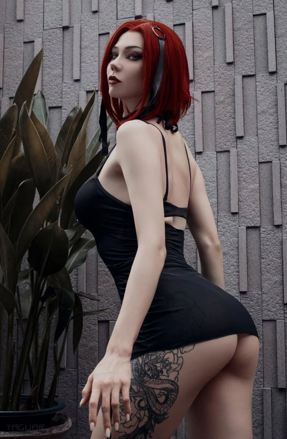 World Class Cosplay Model being Beautiful and Cool, as they do 😇🙏 image 4