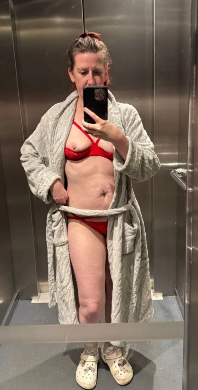 UK Whore lindsay image 4