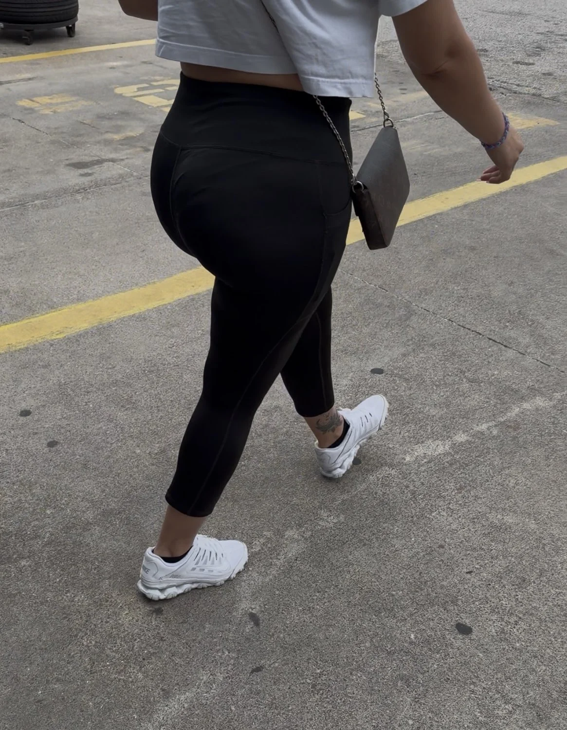 Creep shots of thick Latina ass in black leggings part 2 image 14