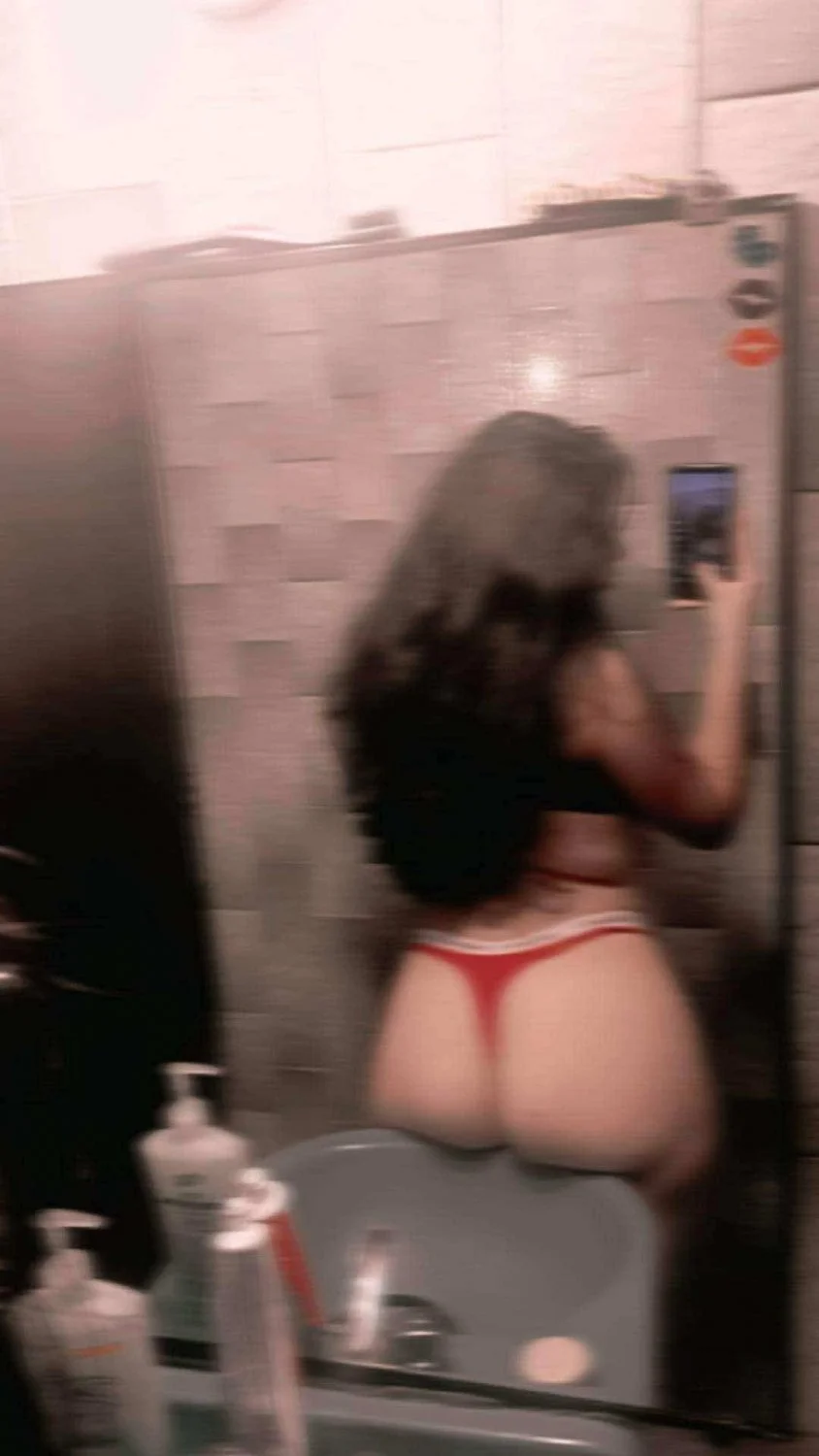 Aridany putita entregada por el novio image 10