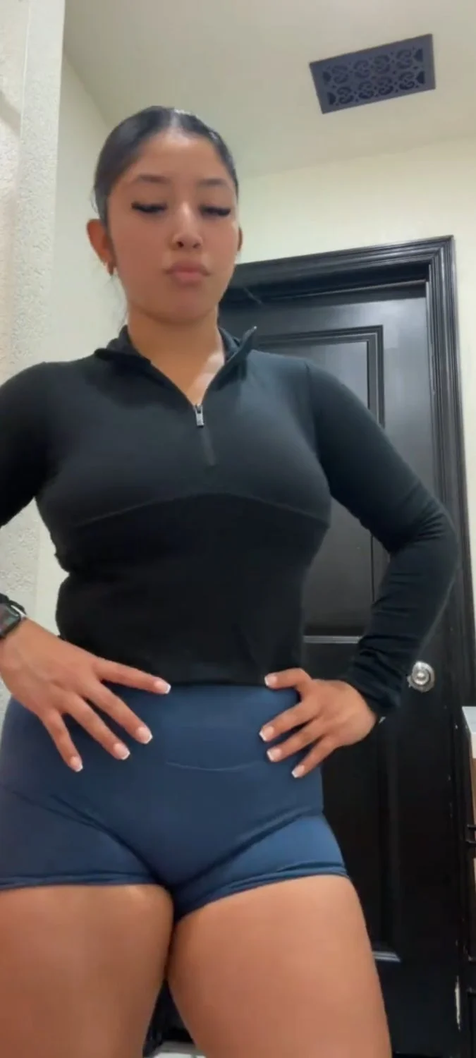 Gym girl leeean.1 i love her ass image 10