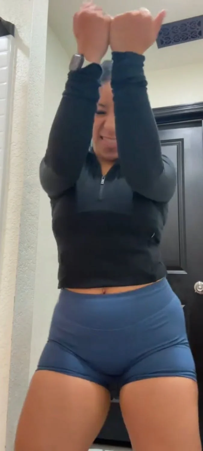 Gym girl leeean.1 i love her ass image 19