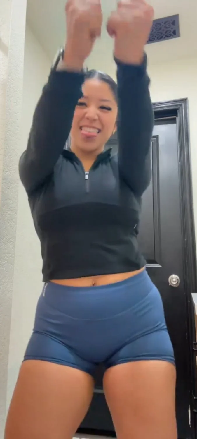 Gym girl leeean.1 i love her ass image 9