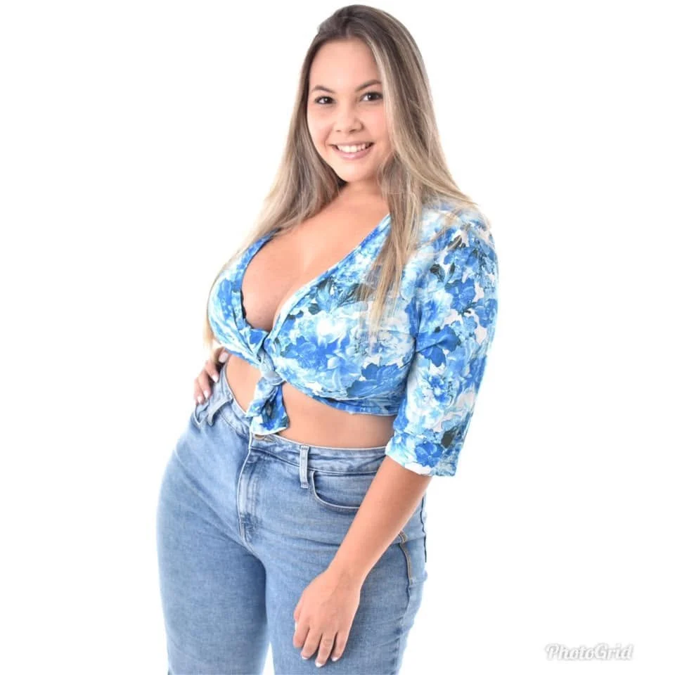 ESSA GORDINHA É UM TESÃO image 3
