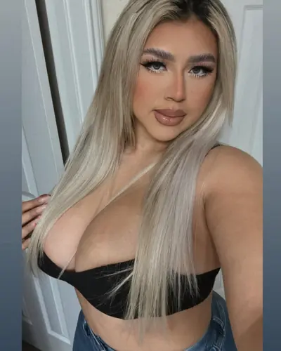 😚😚😚 cover image