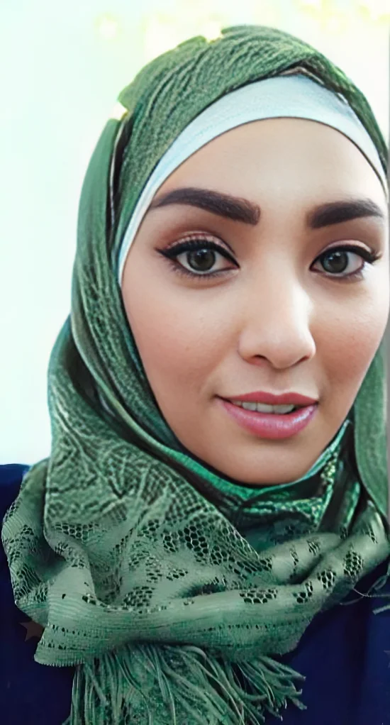 Hijabi Muslimah image 5