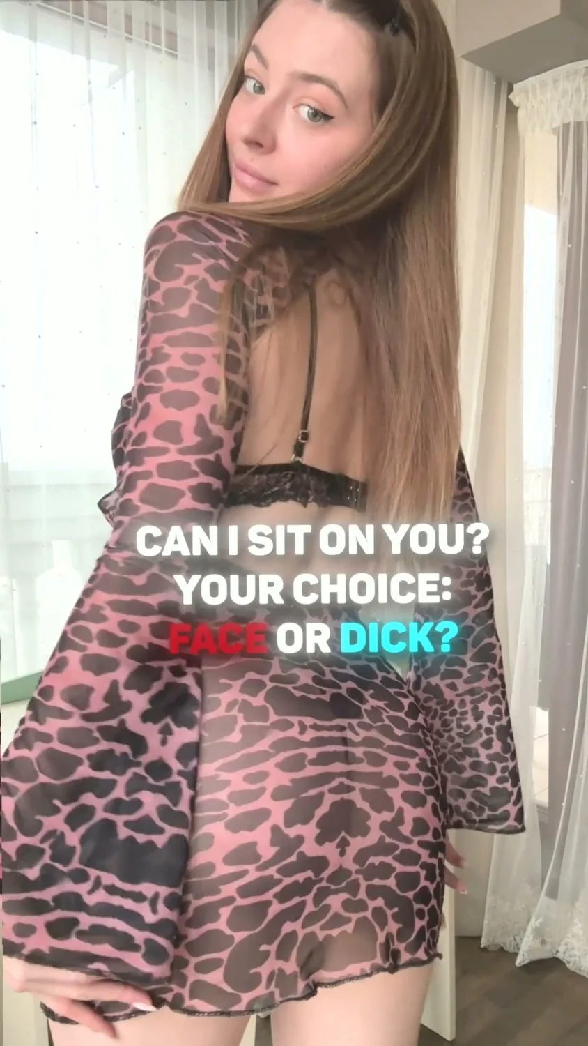 🔞 small tits slutty stripping naked tight wet pussy nude 🍑😈 My OF main image