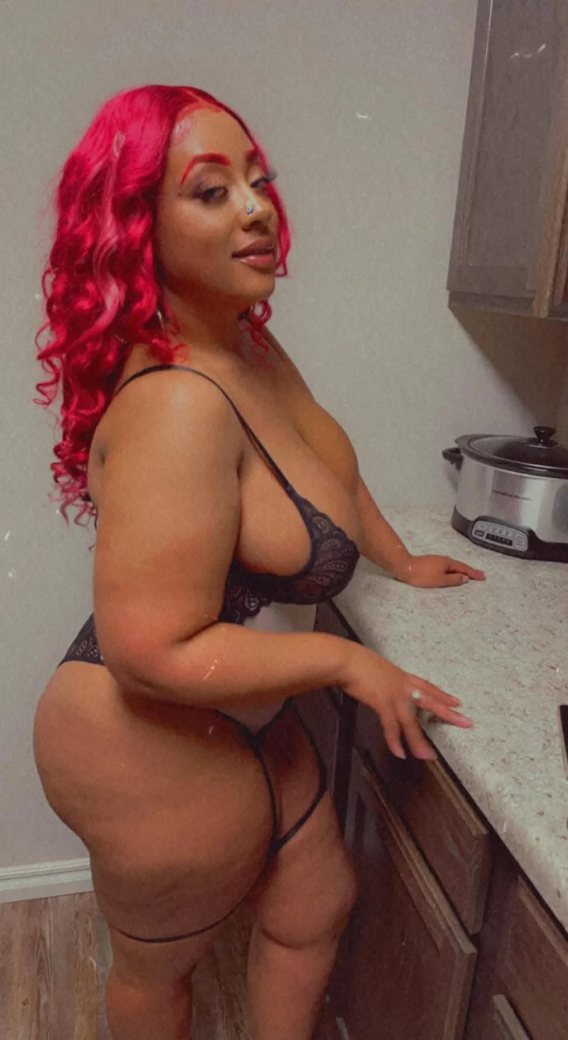 Ebony BBW Bettyboobz image 8