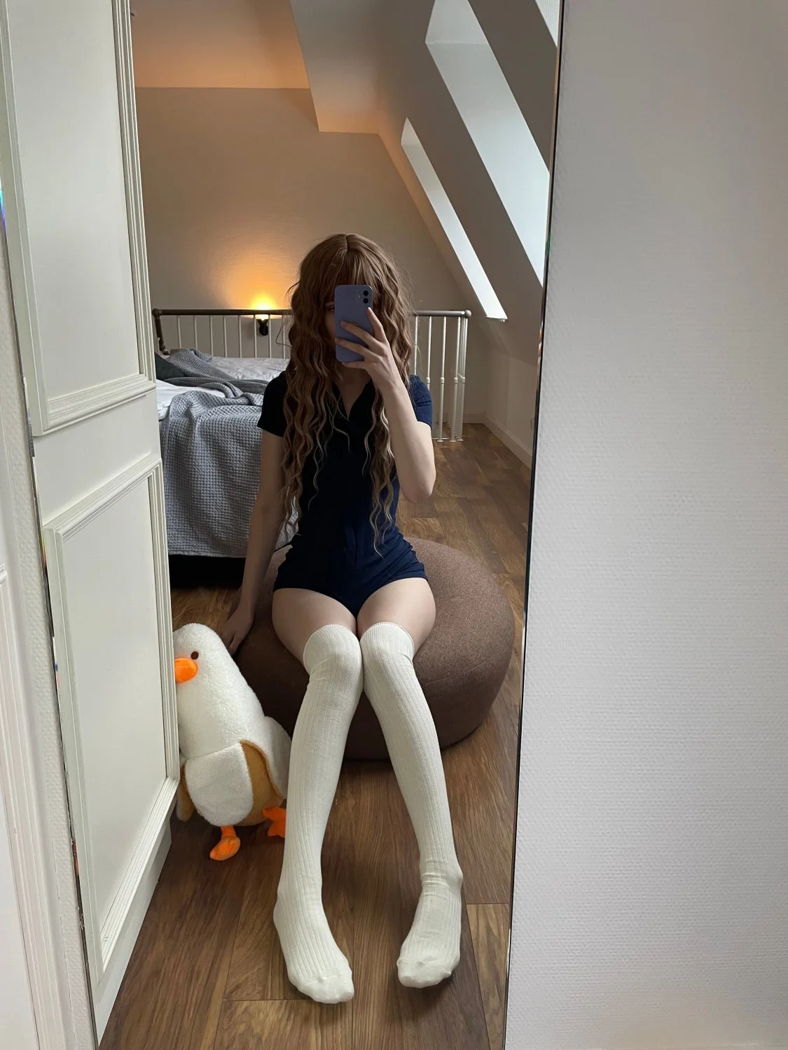 Sexy skinny teen love show her ass cheeks image 6